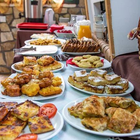 לינה וארוחת בוקר Nefeles